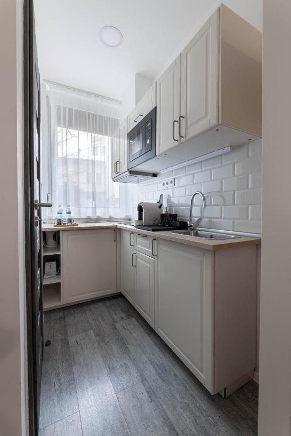 Roomstore Studio Apartments Eger Luaran gambar