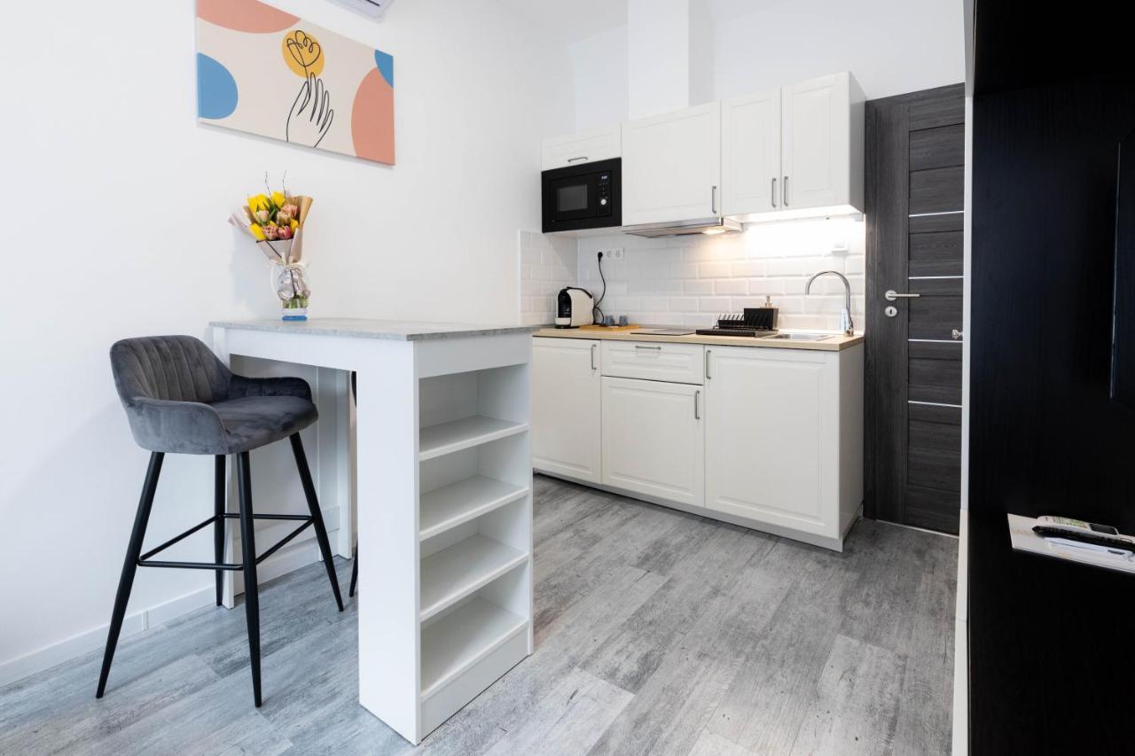 Roomstore Studio Apartments Eger Luaran gambar